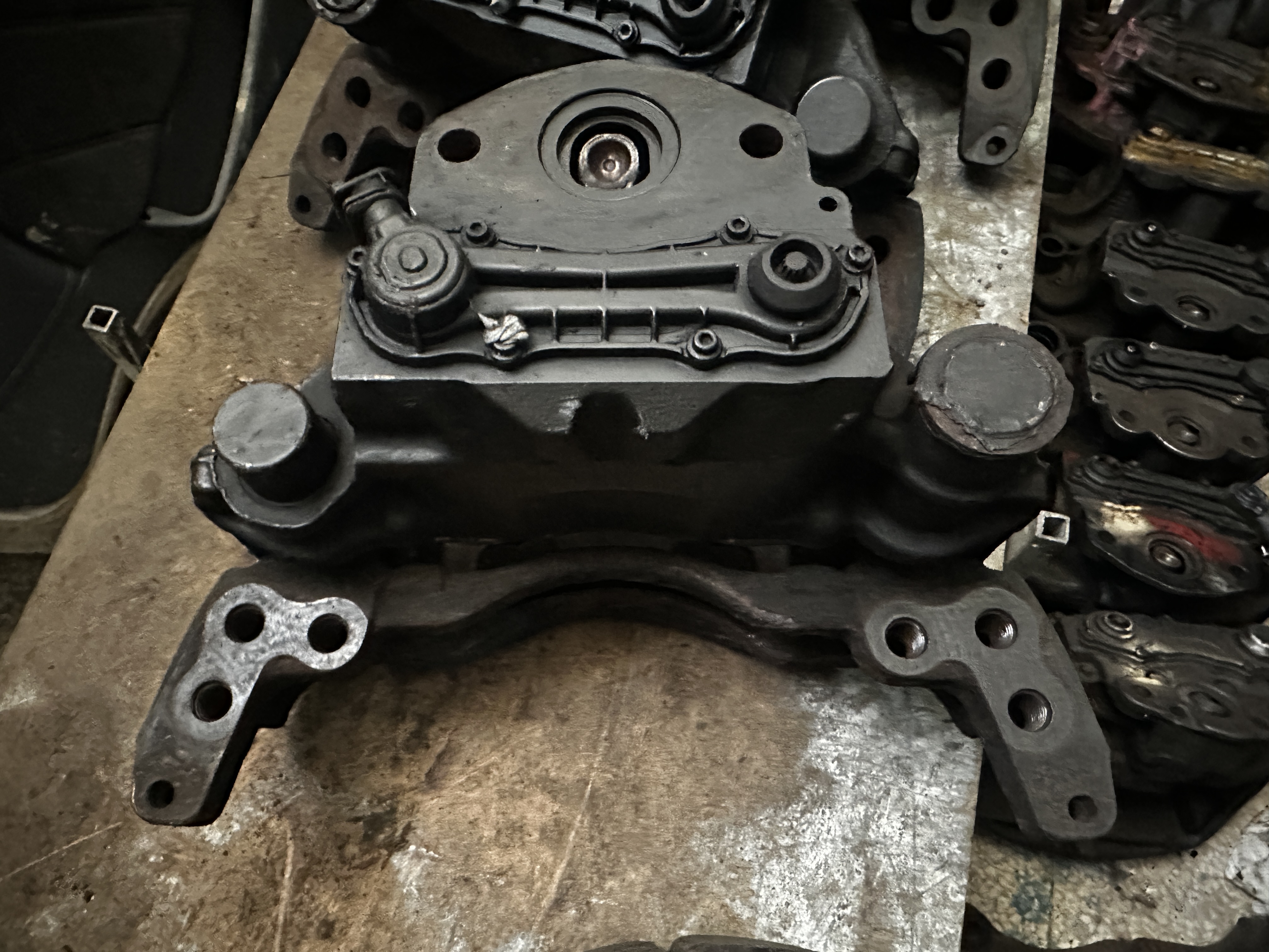 کالیپر ترمز اسکانیا پلمپ استوک