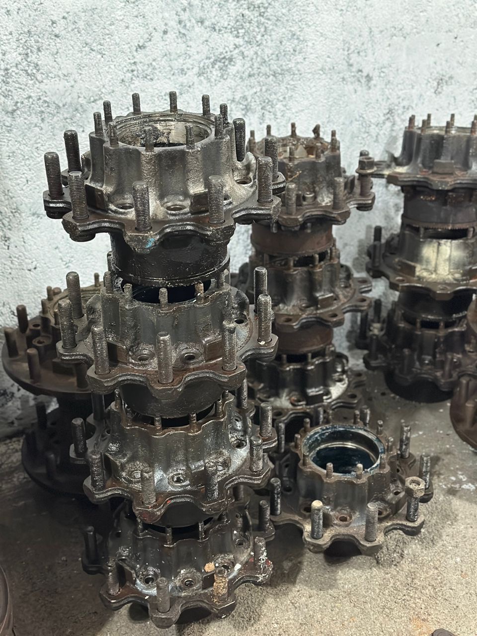 توپی چرخ عقب اسکانیا 380 استوک