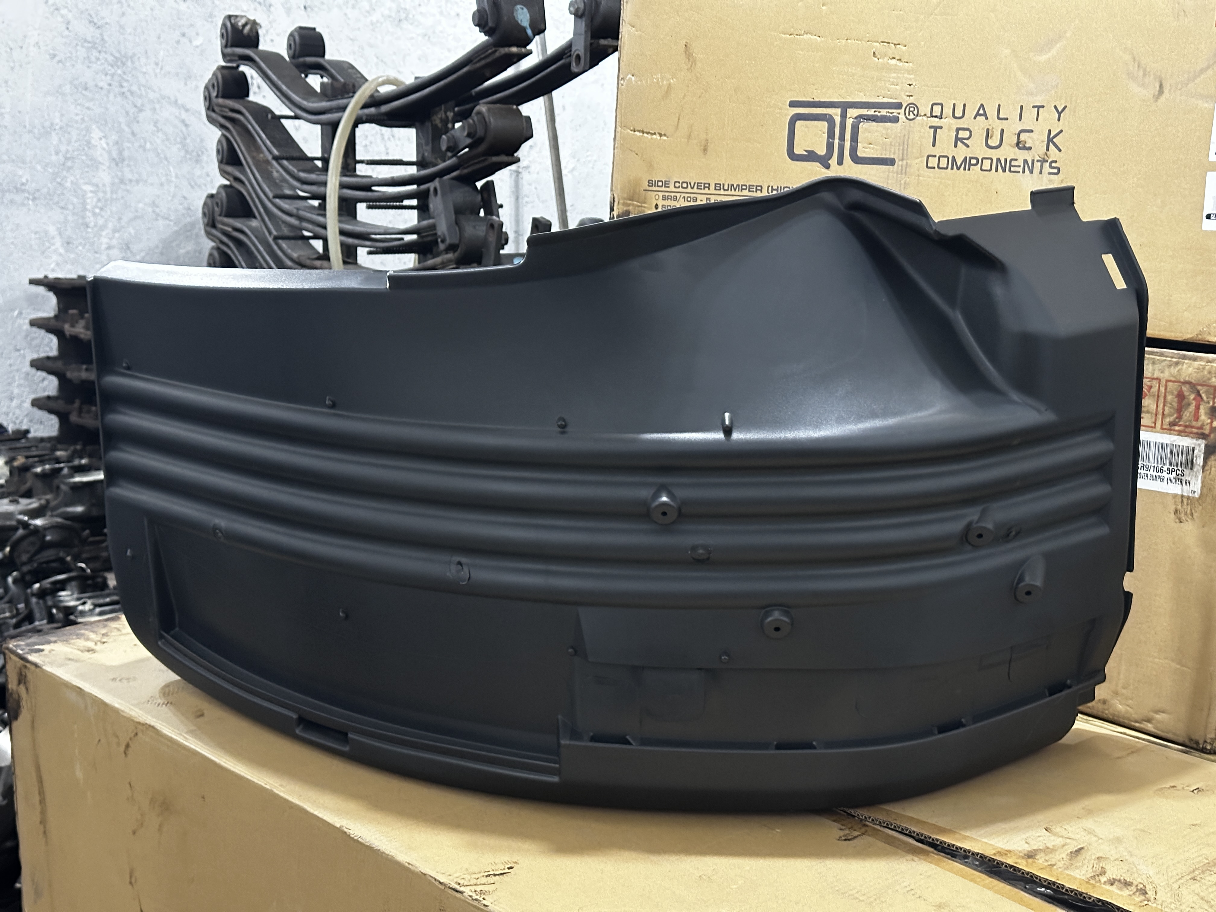 گلگیر چرخ جلو اسکانیا QTC