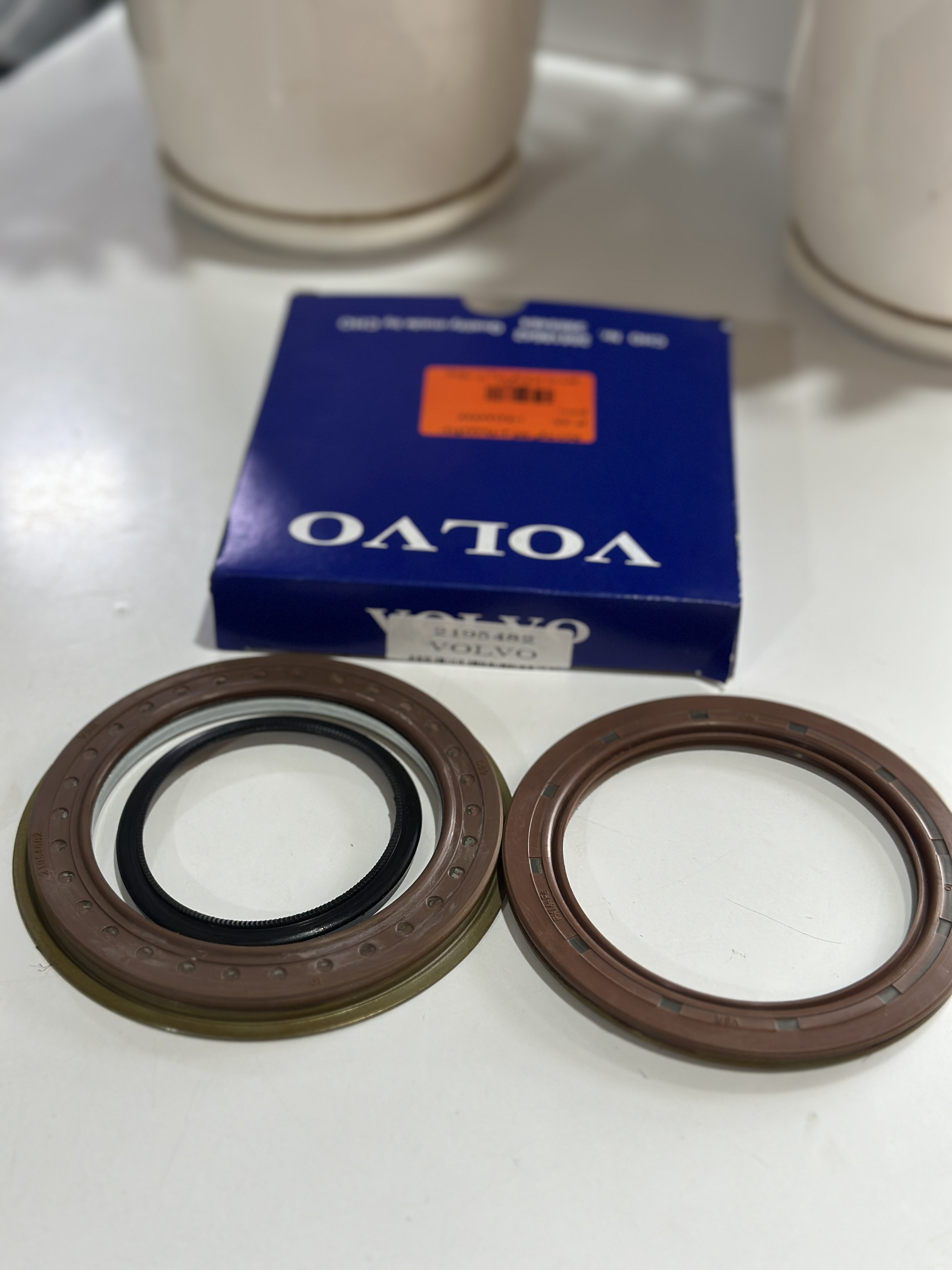 کاسه نمد چرخ اکسل وارداتی(فول کوچک)