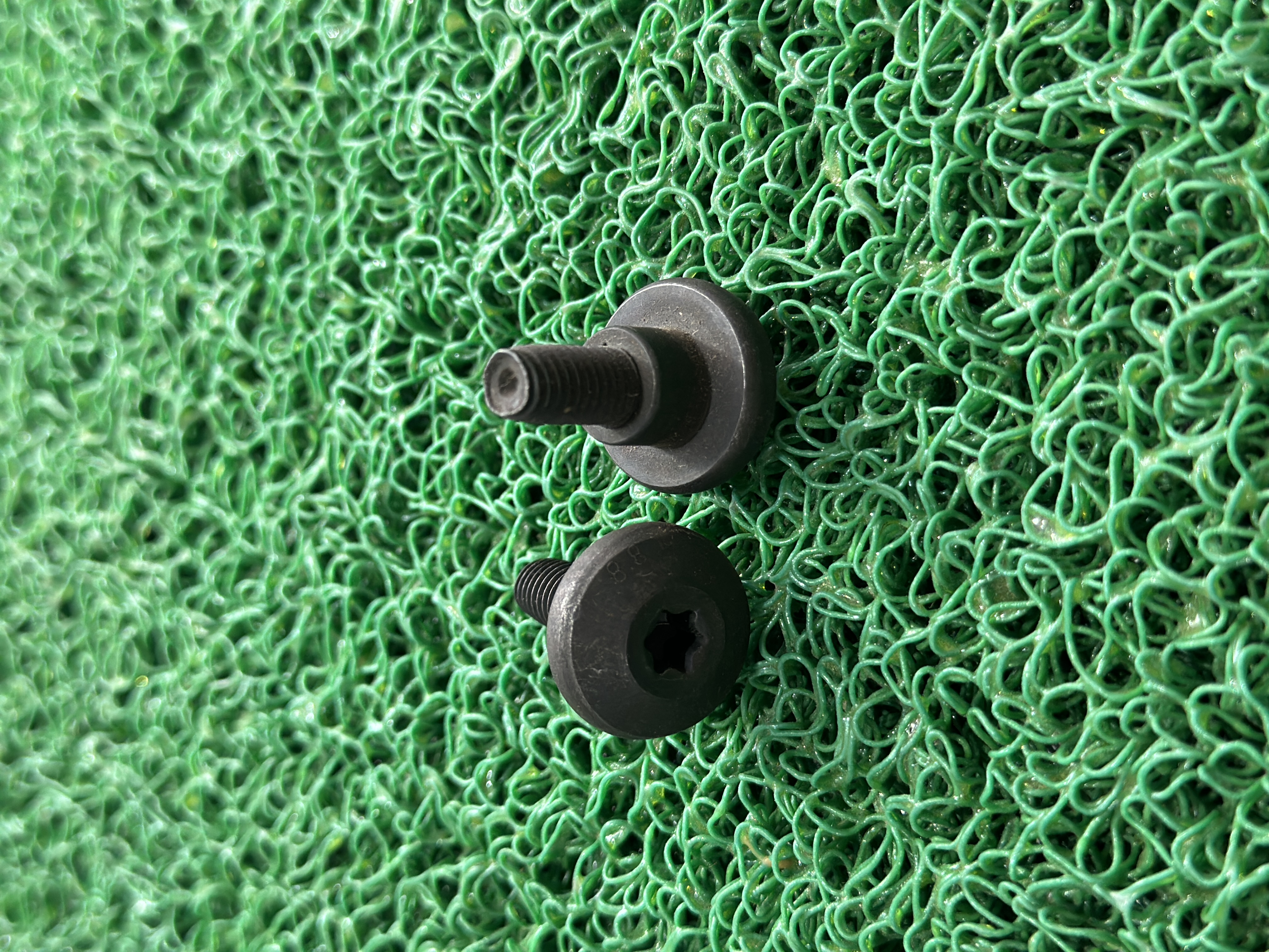 پیچ کله قندی سپر اسکانیا