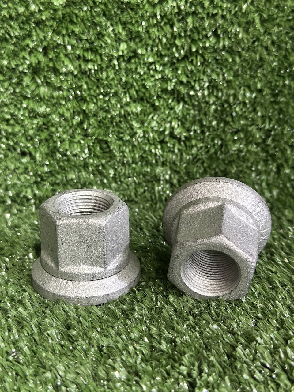 مهره چرخ ترک درجه یک