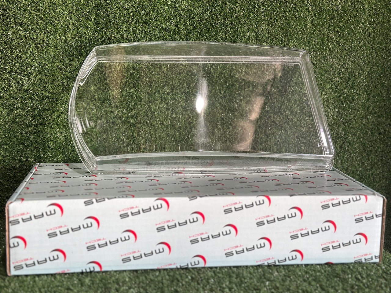 ‌شیشه چراغ جلو اسکانیا 450 ترک