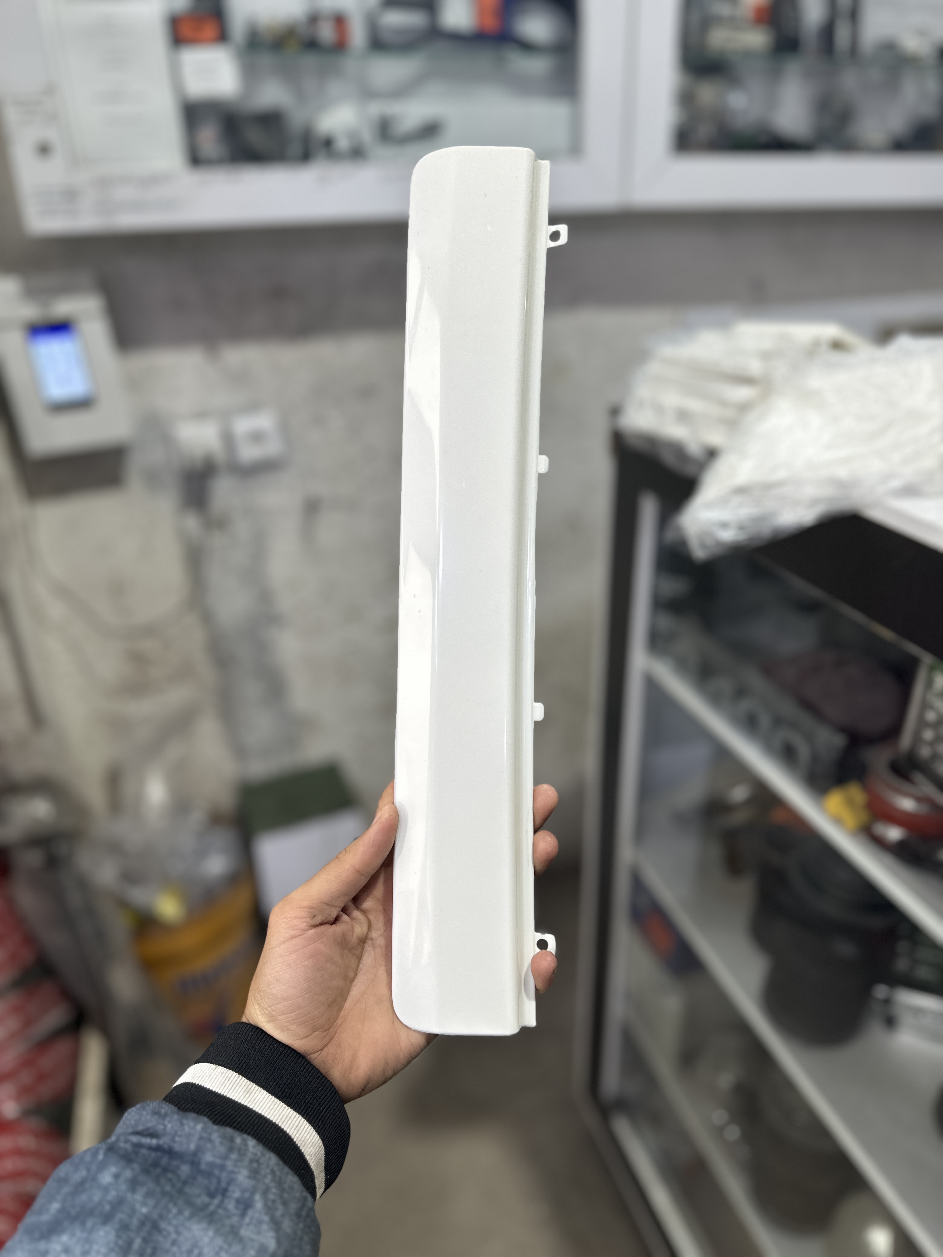 زه خط کش بالای پلاک داف یورو6