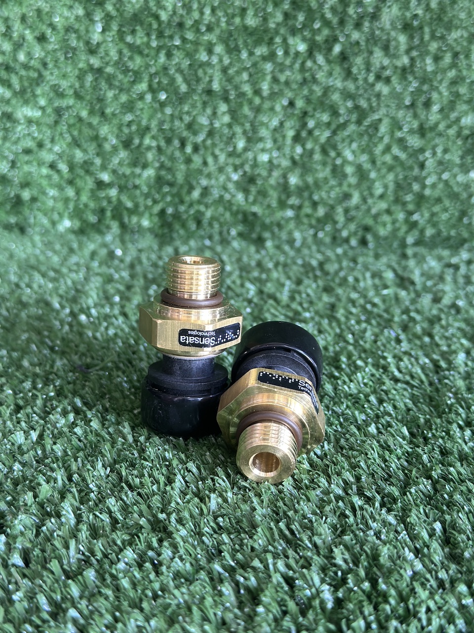 فشنگی (سنسور) ریتارد گیربکس FH500 اصلی VOLVO