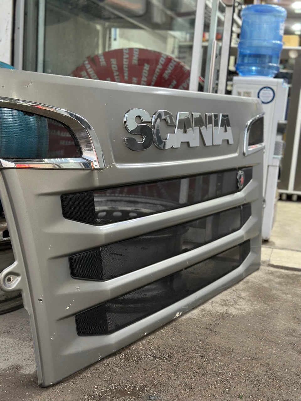 کاپوت اسکانیا استوک اصلی