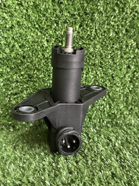 سنسور تنظیم ارتفاع شاسی FH13-FH500-رنوT کروزر